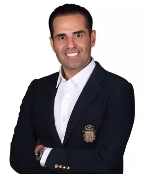 Kamran Tafakori, West Vancouver, Real Estate Agent